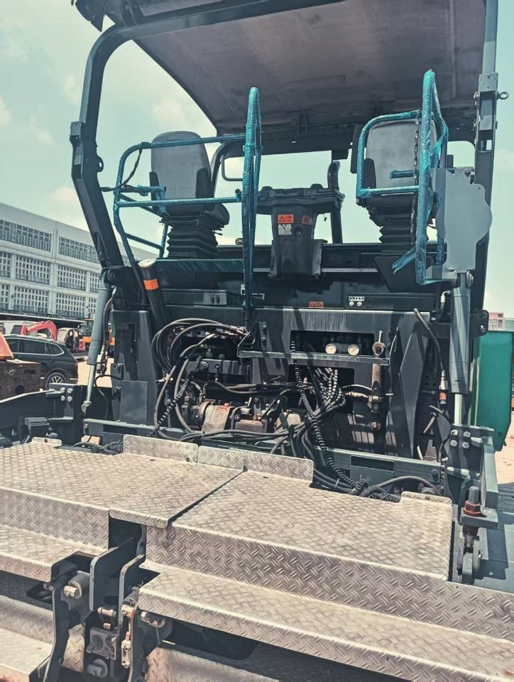 Vögele 1800-3 - Asfalta klājējs: foto 4 Vögele 1800-3 - Asfalta klājējs: foto 4