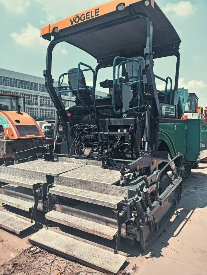 Vögele 1800-3 - Asfalta klājējs: foto 3 Vögele 1800-3 - Asfalta klājējs: foto 3