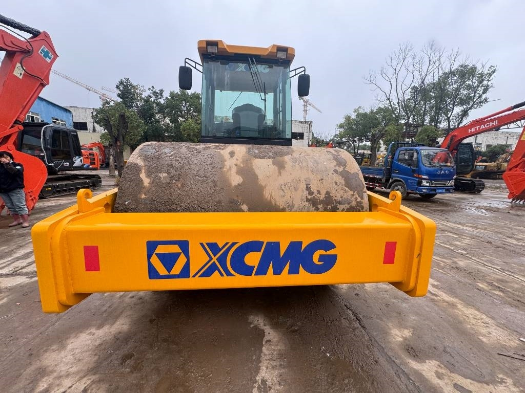 XCMG XS 183 J - Vibrorullis: foto 5 XCMG XS 183 J - Vibrorullis: foto 5
