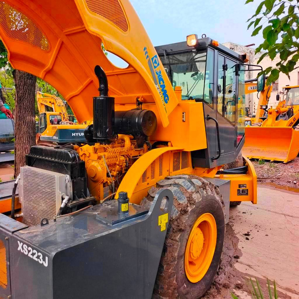 XCMG XS 223 J - Vibrorullis: foto 1 XCMG XS 223 J - Vibrorullis: foto 1