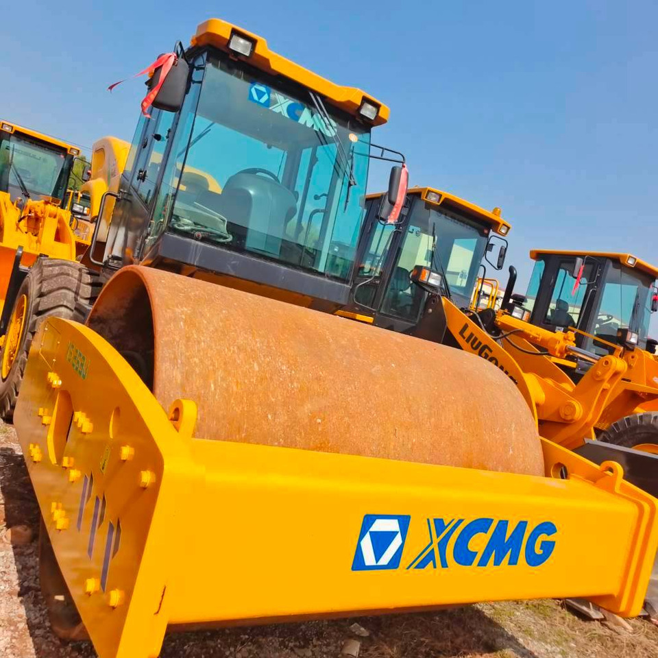 XCMG XS263J - Vibrorullis: foto 4 XCMG XS263J - Vibrorullis: foto 4