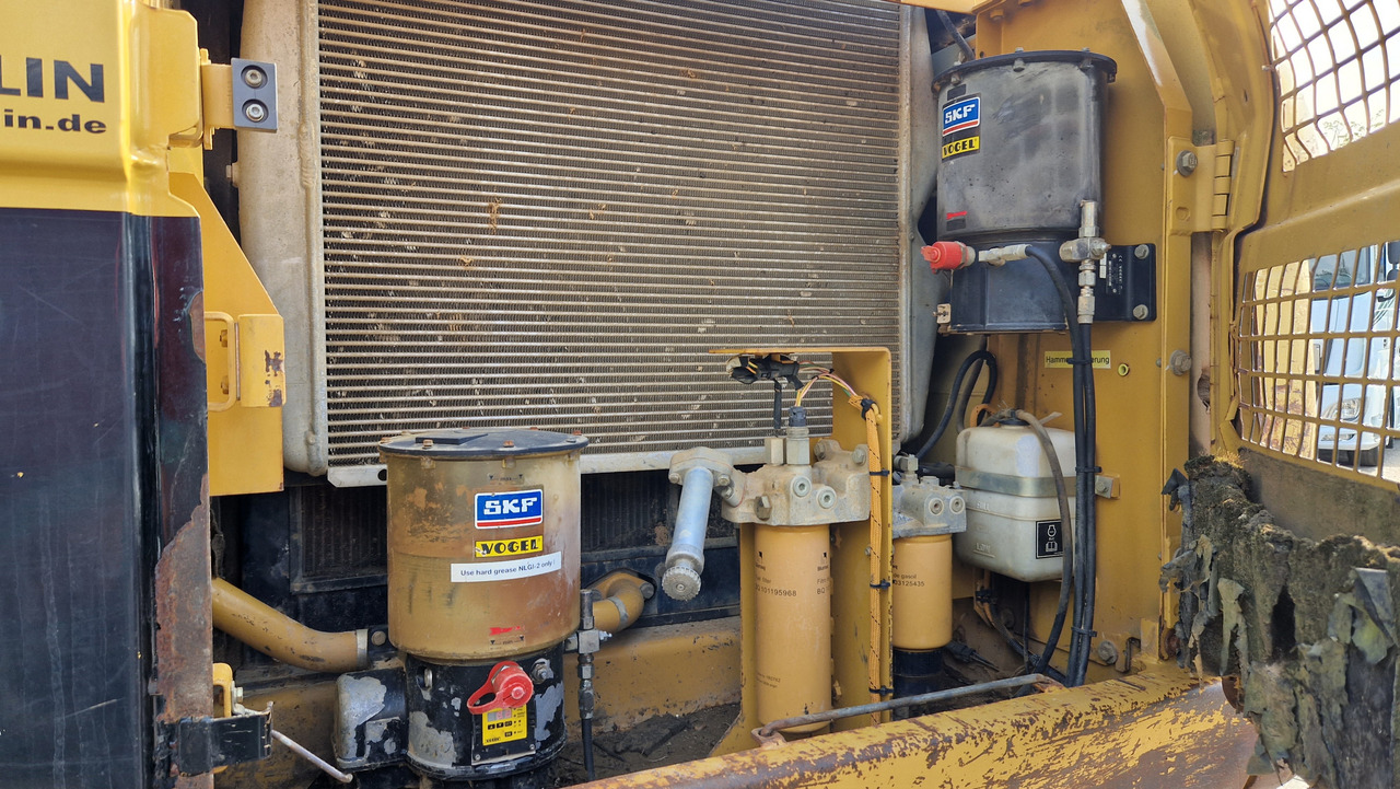 CAT 324 D Deutsche Maschine | Schnellwechsler | Löffel | Hammerhydraulik | 8016h original - Kāpurķēžu ekskavators: foto 4 CAT 324 D Deutsche Maschine | Schnellwechsler | Löffel | Hammerhydraulik | 8016h original - Kāpurķēžu ekskavators: foto 4