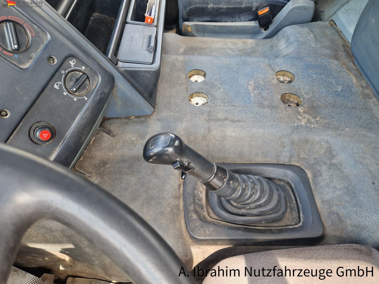 Daf CF 290 Wassertank 13500 L, Tank verzinkt Vorlauf- Lift- Lenkachse - Autocisterna: foto 4 Daf CF 290 Wassertank 13500 L, Tank verzinkt Vorlauf- Lift- Lenkachse - Autocisterna: foto 4
