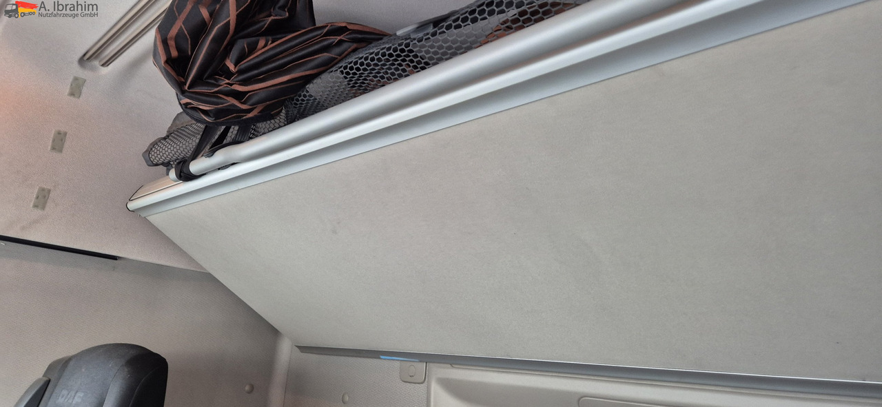 Daf XF 450 FAR Edscha Liftachse auch als Komplettzug !! - Kravas automašīna ar tentu: foto 4 Daf XF 450 FAR Edscha Liftachse auch als Komplettzug !! - Kravas automašīna ar tentu: foto 4
