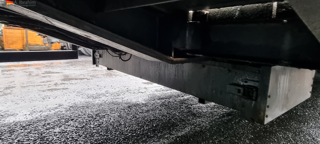 Goldhofer TU-L 3-24/80 Tieflader 10.00 m Ladefläche - Piekabe zema profila platforma: foto 5 Goldhofer TU-L 3-24/80 Tieflader 10.00 m Ladefläche - Piekabe zema profila platforma: foto 5