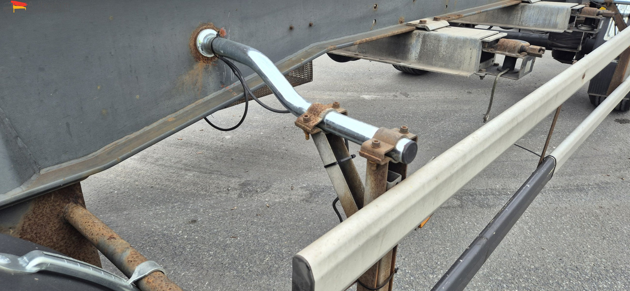 Hueffermann HSA 1870 mit Schlitten Zustand normal - Multilift/ Būvgružu konteinera piekabe: foto 4 Hueffermann HSA 1870 mit Schlitten Zustand normal - Multilift/ Būvgružu konteinera piekabe: foto 4