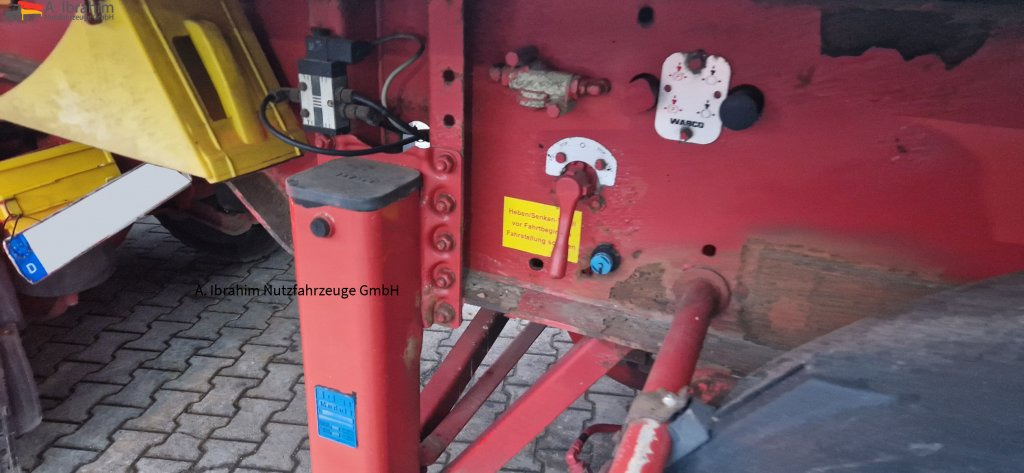 Kempf SKM 35/3 33 cbm Liftachse, Trommelbremse - Puspiekabe pašizgāzējs: foto 4 Kempf SKM 35/3 33 cbm Liftachse, Trommelbremse - Puspiekabe pašizgāzējs: foto 4