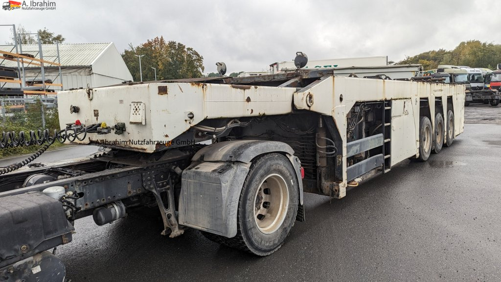 Langendorf SBT 27/33 Innenlader, hydr. Schwanenhals - Puspiekabe zema profila platforma: foto 1 Langendorf SBT 27/33 Innenlader, hydr. Schwanenhals - Puspiekabe zema profila platforma: foto 1