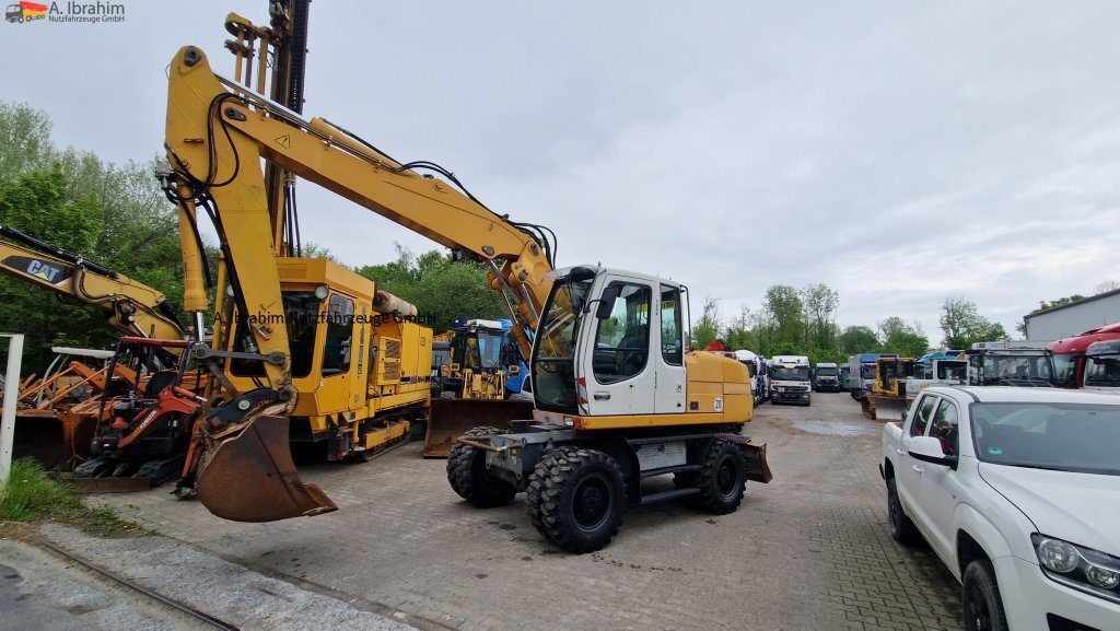 Liebherr A316 Schnellwechsler, Hammerverrohrung, Verstellausleger - Mini-ekskavators: foto 1 Liebherr A316 Schnellwechsler, Hammerverrohrung, Verstellausleger - Mini-ekskavators: foto 1