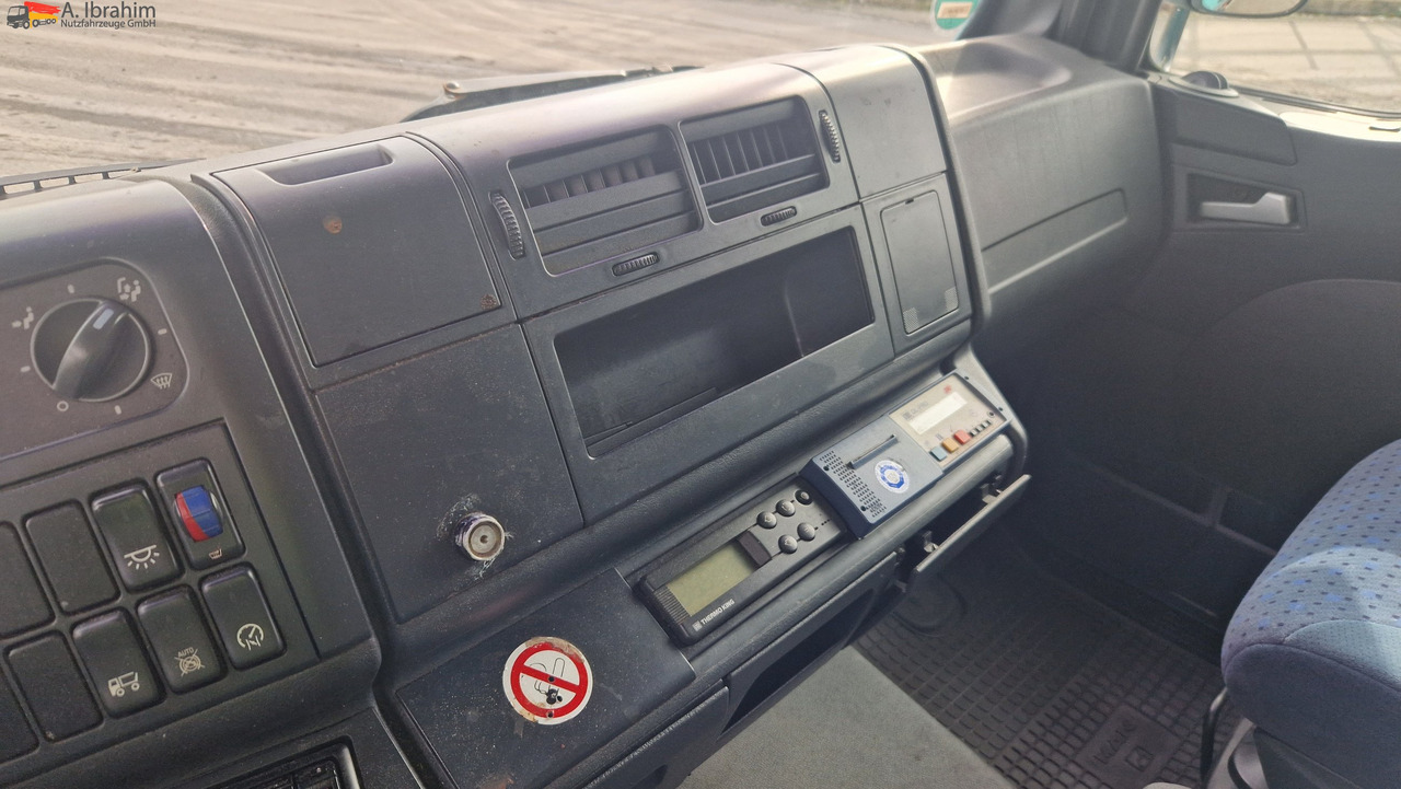 MAN 8.180 Thermokingkühlung - 30 ° voll fahrbereit - Kravas automašīna refrižerators: foto 3 MAN 8.180 Thermokingkühlung - 30 ° voll fahrbereit - Kravas automašīna refrižerators: foto 3