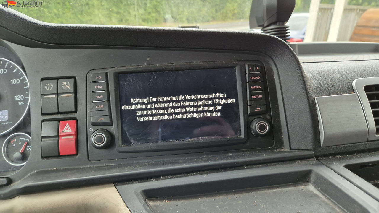 MAN 8.250 7,30 m Koffer, Navi, Topzustand - Furgons ar slēgtā virsbūve: foto 2 MAN 8.250 7,30 m Koffer, Navi, Topzustand - Furgons ar slēgtā virsbūve: foto 2