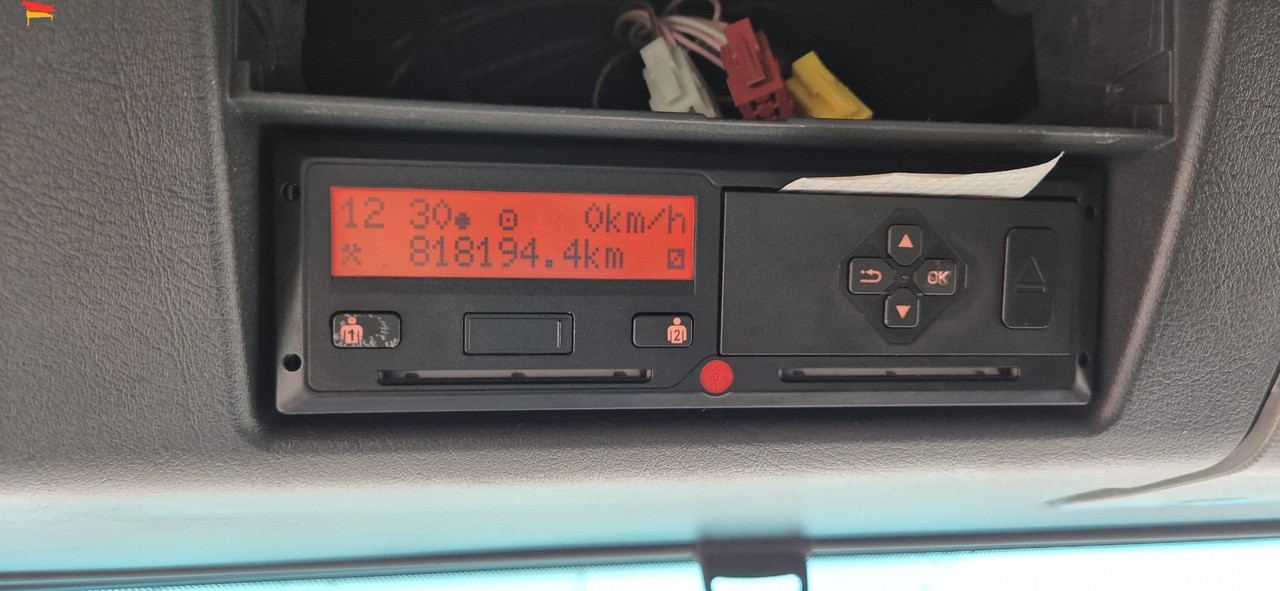 MAN TGX 26.460 Vario-Rahmen deutsches Fahrzeug. ohne Wechselbrücke - Kravas automašīna ar tentu: foto 4 MAN TGX 26.460 Vario-Rahmen deutsches Fahrzeug. ohne Wechselbrücke - Kravas automašīna ar tentu: foto 4