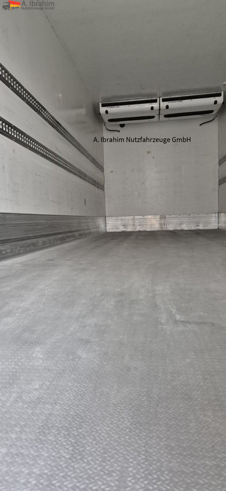 Mercedes-Benz 1830L Thermoking UT1200 - Kravas automašīna refrižerators: foto 4 Mercedes-Benz 1830L Thermoking UT1200 - Kravas automašīna refrižerators: foto 4