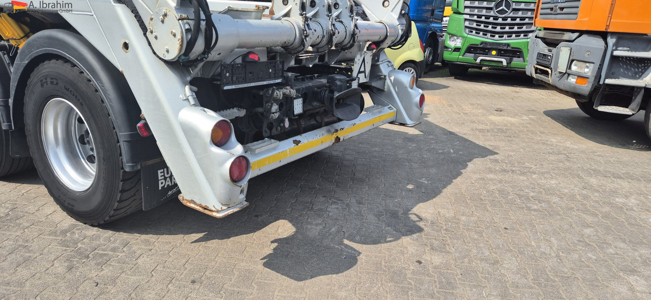 Mercedes-Benz 2546 L Meiller Absetzkipper 6x2, Vorlauf-Lenkachse, mp3 - Būvgružu konteineru vedējs: foto 4 Mercedes-Benz 2546 L Meiller Absetzkipper 6x2, Vorlauf-Lenkachse, mp3 - Būvgružu konteineru vedējs: foto 4