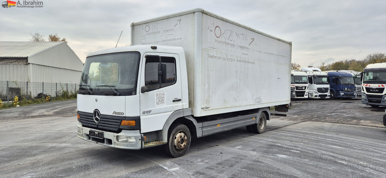 Mercedes-Benz 817 Möbelkoffer - Furgons ar slēgtā virsbūve: foto 1 Mercedes-Benz 817 Möbelkoffer - Furgons ar slēgtā virsbūve: foto 1