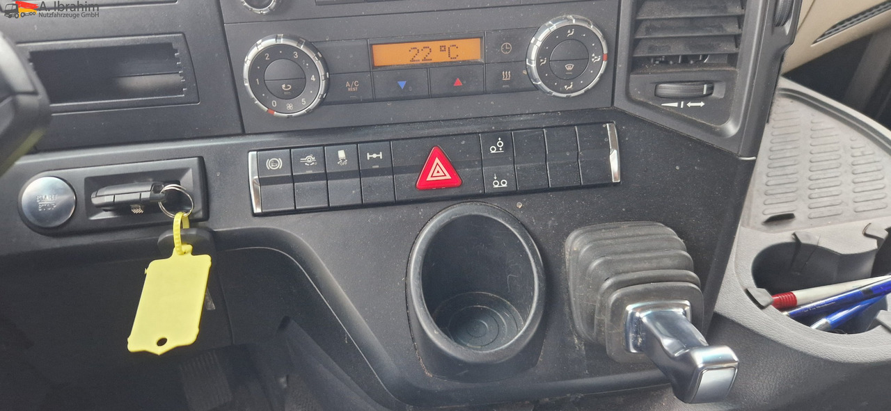 Mercedes-Benz DB 2542 Scheckheft gepflegt bei Mercedes, Euro 5 - Konteineru vedējs/ Kravas automašīna ar noņemamā virsbūve: foto 4 Mercedes-Benz DB 2542 Scheckheft gepflegt bei Mercedes, Euro 5 - Konteineru vedējs/ Kravas automašīna ar noņemamā virsbūve: foto 4