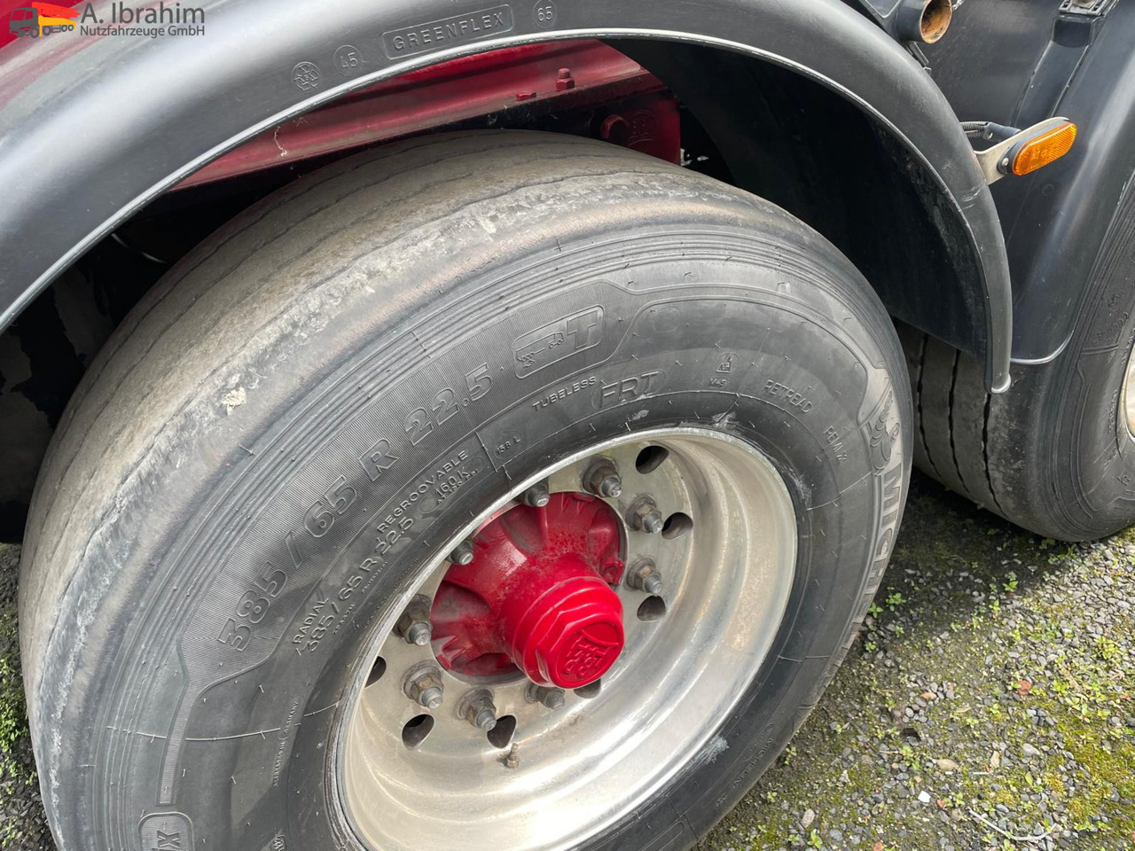 O.M.E.P.S Unfall, voll fahrbereit 35 cbm - Silosa puspiekabe: foto 4 O.M.E.P.S Unfall, voll fahrbereit 35 cbm - Silosa puspiekabe: foto 4