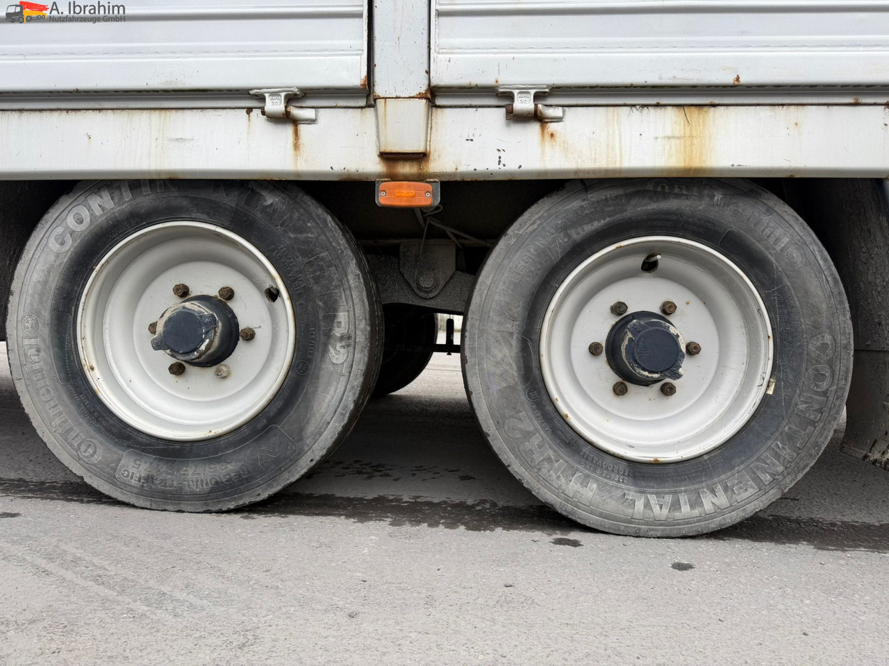 Obermaier TUE110 SDAH Tieflader | | Trommelbremse | Rampen | 7.2 Plattform | Stützfuß vorne - Piekabe zema profila platforma: foto 3 Obermaier TUE110 SDAH Tieflader | | Trommelbremse | Rampen | 7.2 Plattform | Stützfuß vorne - Piekabe zema profila platforma: foto 3