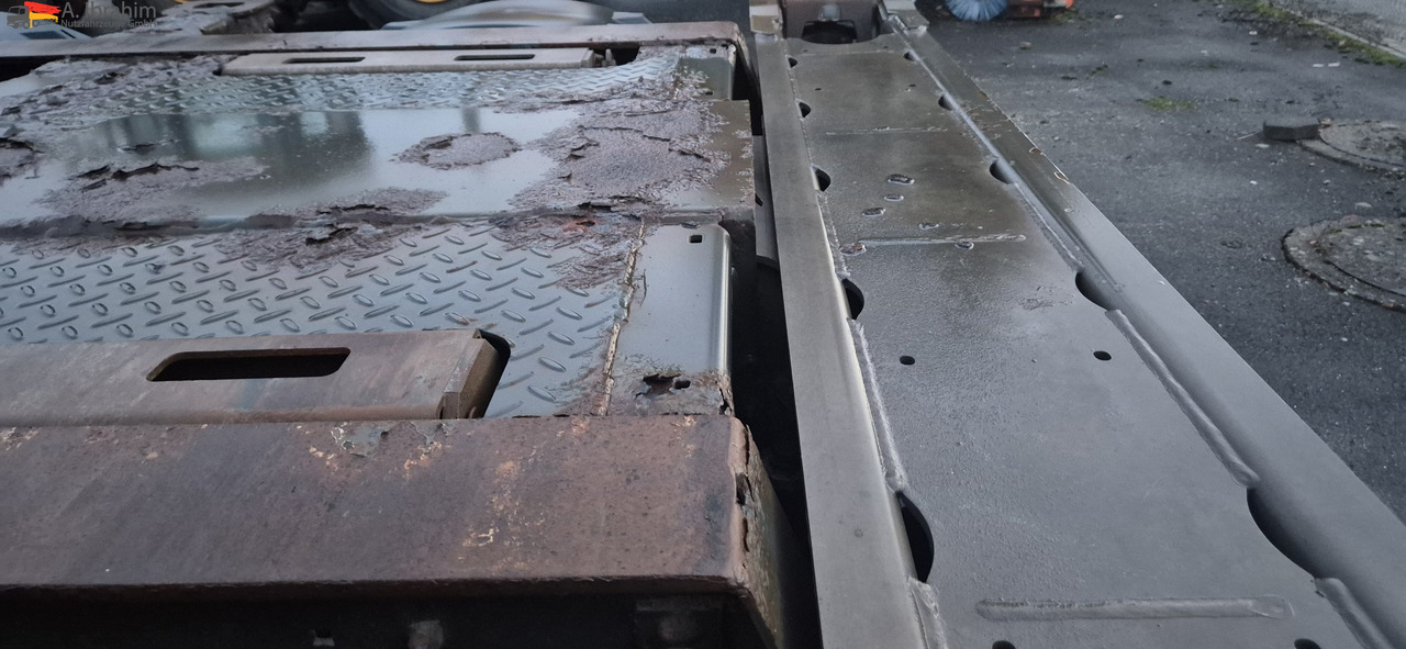 Schmitz SCF24 2x20,30,40,45 ft Multichassis, ausziehbar - Puspiekabe noņemamā virsbūve/ Konteineru vedējs: foto 4 Schmitz SCF24 2x20,30,40,45 ft Multichassis, ausziehbar - Puspiekabe noņemamā virsbūve/ Konteineru vedējs: foto 4