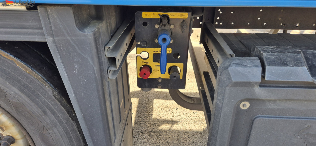 Schmitz SKO24 Carrier Vector 1550 reparierter Schaden Stütze links - Puspiekabe refrižerators: foto 2 Schmitz SKO24 Carrier Vector 1550 reparierter Schaden Stütze links - Puspiekabe refrižerators: foto 2