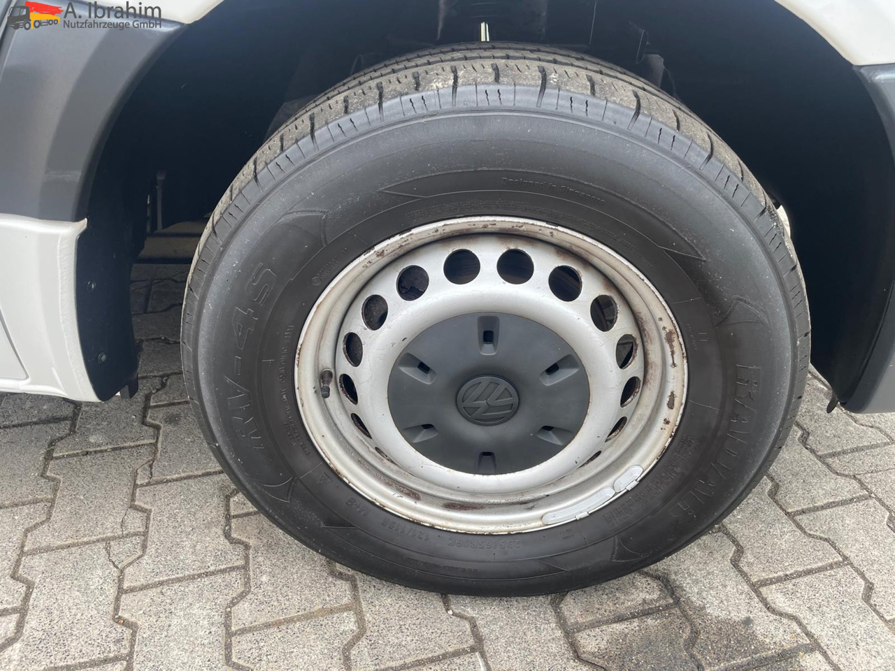 VW Crafter 2.0 L Diesel Pritsche 4.35 m | Top Zustand - Furgons ar tentu: foto 3 VW Crafter 2.0 L Diesel Pritsche 4.35 m | Top Zustand - Furgons ar tentu: foto 3