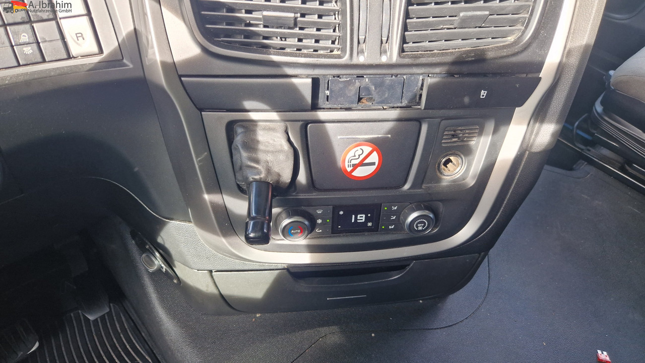 Iveco Stralis 460 Vollspoiler 3x vorhanden - Vilcējs: foto 4 Iveco Stralis 460 Vollspoiler 3x vorhanden - Vilcējs: foto 4