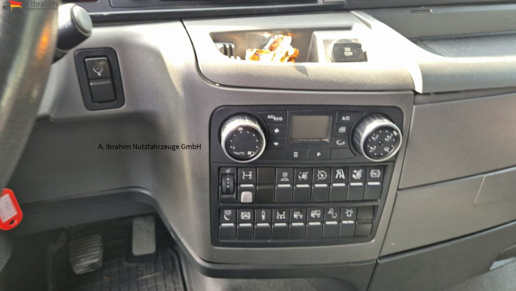 MAN TGX 18.440 Retarder, Klima, Standklima PTU für Kompressor - Vilcējs: foto 4 MAN TGX 18.440 Retarder, Klima, Standklima PTU für Kompressor - Vilcējs: foto 4