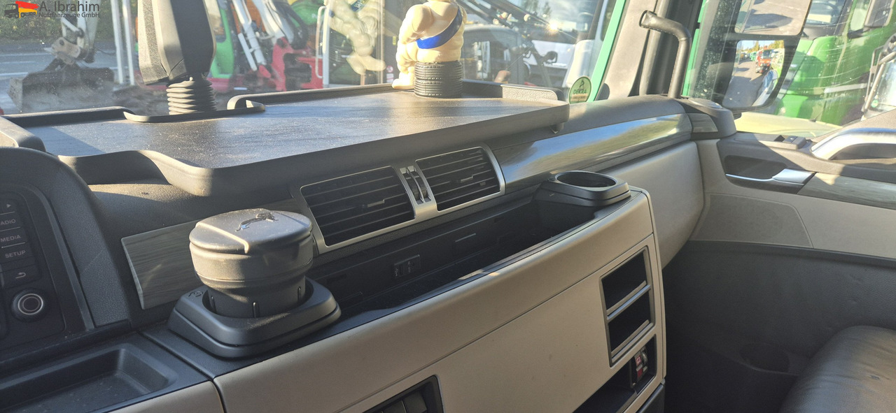 MAN TGX 18.500 Retarder | Standklima | XXL | 2x Tank | LED | deutsches Fahrzeug - Vilcējs: foto 4 MAN TGX 18.500 Retarder | Standklima | XXL | 2x Tank | LED | deutsches Fahrzeug - Vilcējs: foto 4