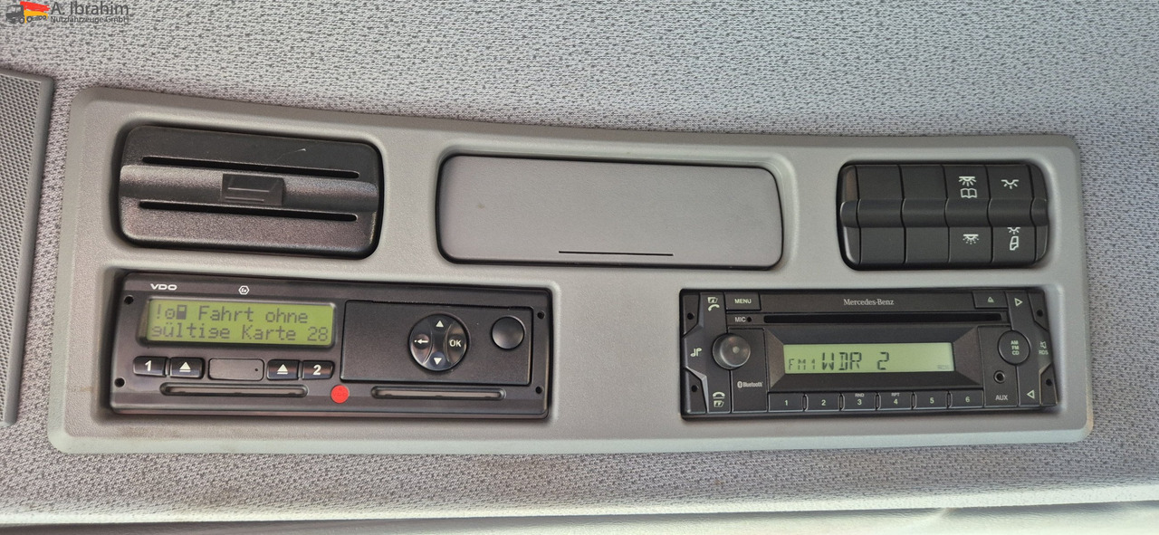 Mercedes-Benz 1841 Kran HIAB 166Bj. 2016 Funk FB ,mp3 - Vilcējs: foto 3 Mercedes-Benz 1841 Kran HIAB 166Bj. 2016 Funk FB ,mp3 - Vilcējs: foto 3