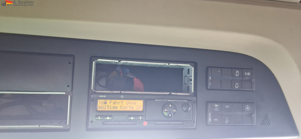 Mercedes-Benz 1842 sehr sauber, deutsches Fahrzeug einsatzbereit - Vilcējs: foto 5 Mercedes-Benz 1842 sehr sauber, deutsches Fahrzeug einsatzbereit - Vilcējs: foto 5