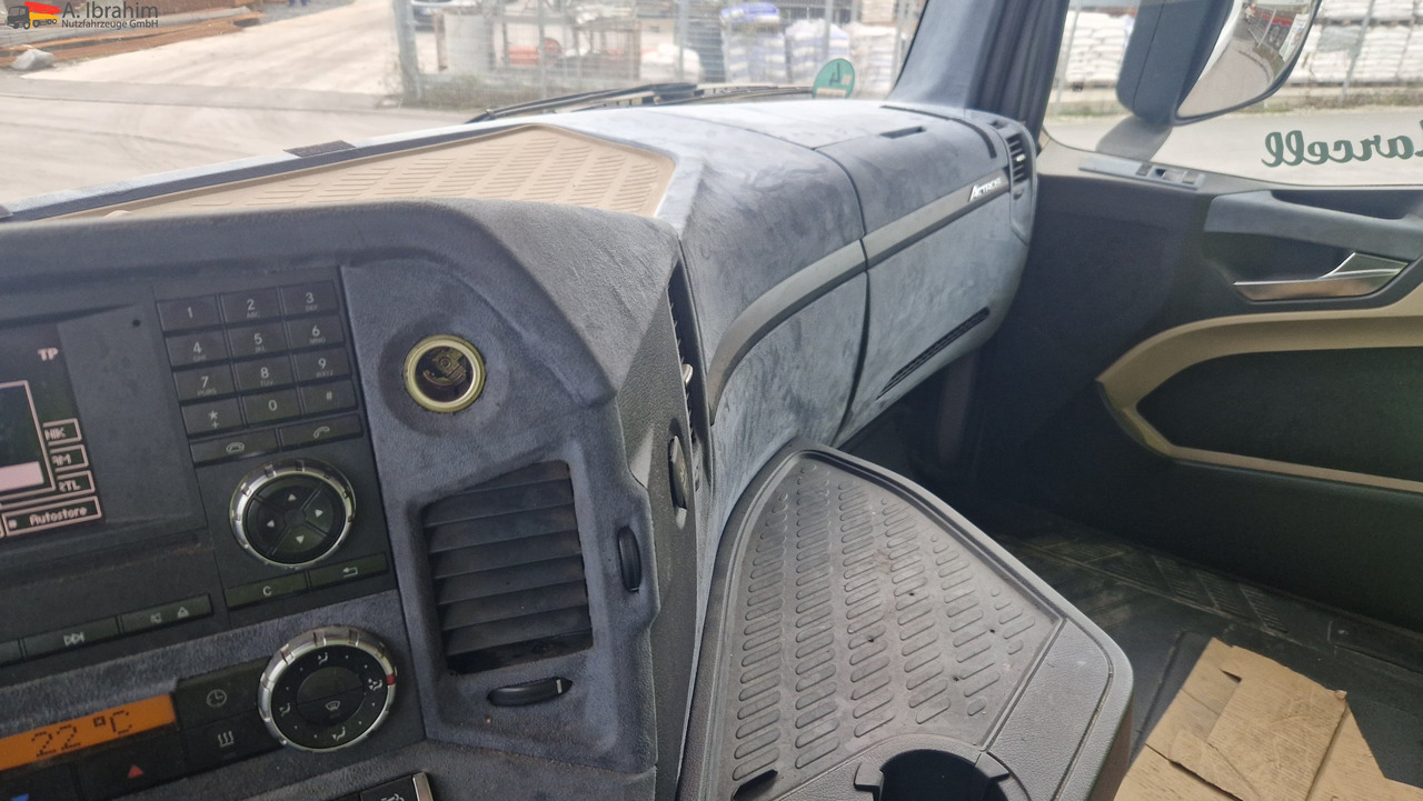 Mercedes-Benz 1845 Kipphydraulik - Vilcējs: foto 3 Mercedes-Benz 1845 Kipphydraulik - Vilcējs: foto 3