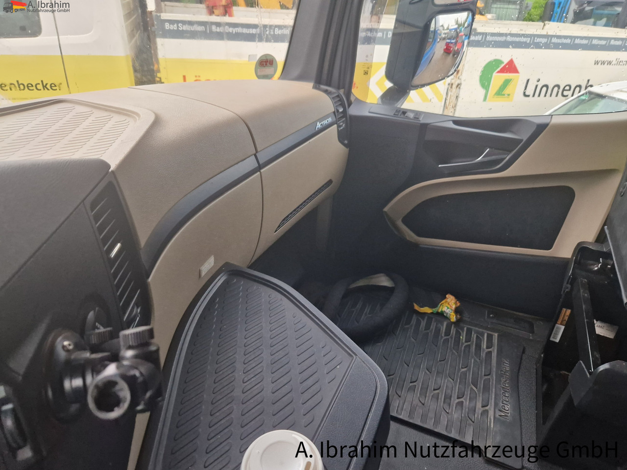 Mercedes-Benz 1845 Retarder Klima, Kühlschrank deutsches Fahrzeug - Vilcējs: foto 5 Mercedes-Benz 1845 Retarder Klima, Kühlschrank deutsches Fahrzeug - Vilcējs: foto 5