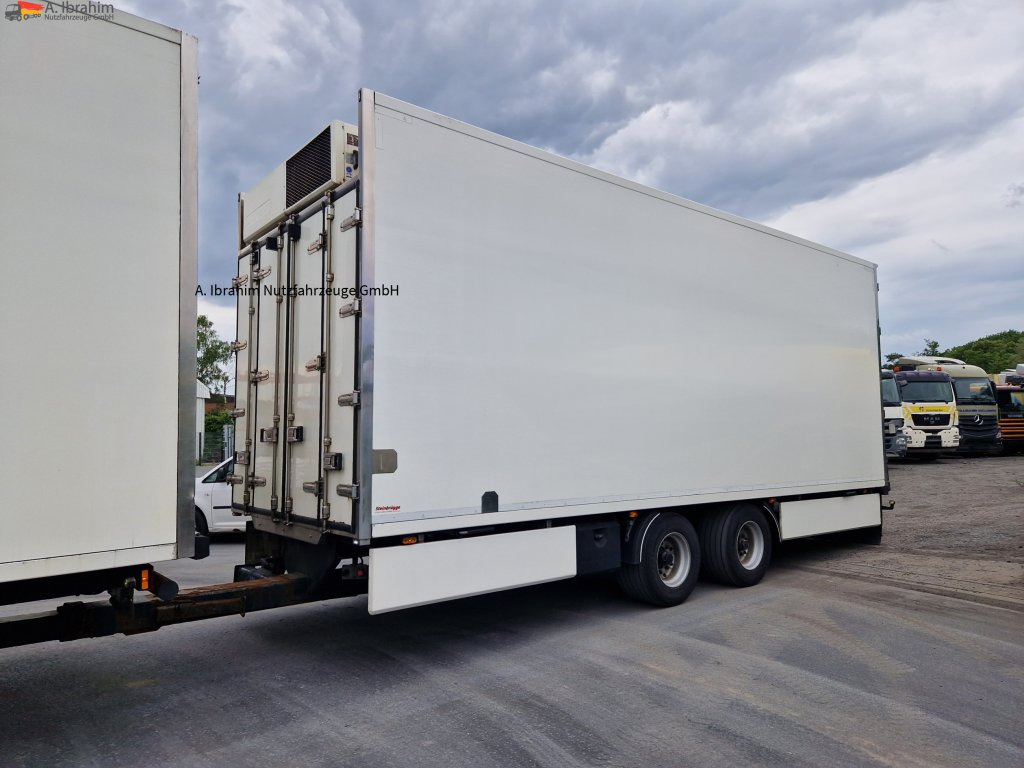 Wellmeyer TK018 Durchlader Frigoblock Zustand sauber, Durchlader, Portaltüren - Piekabe refrižerators: foto 1 Wellmeyer TK018 Durchlader Frigoblock Zustand sauber, Durchlader, Portaltüren - Piekabe refrižerators: foto 1
