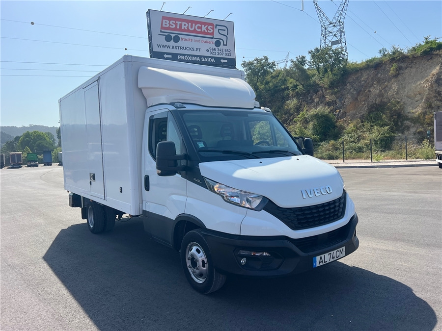 Iveco 35C16H - Kravas automašīna ar slēgto virsbūvi: foto 4 Iveco 35C16H - Kravas automašīna ar slēgto virsbūvi: foto 4