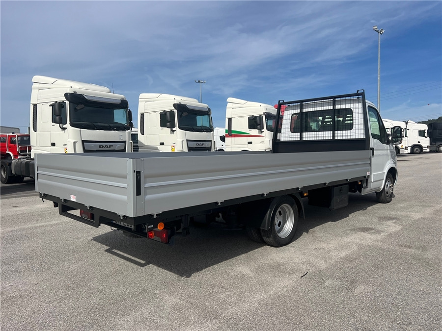 Iveco 35C17 - Automašīna ar kravas platformu: foto 4 Iveco 35C17 - Automašīna ar kravas platformu: foto 4