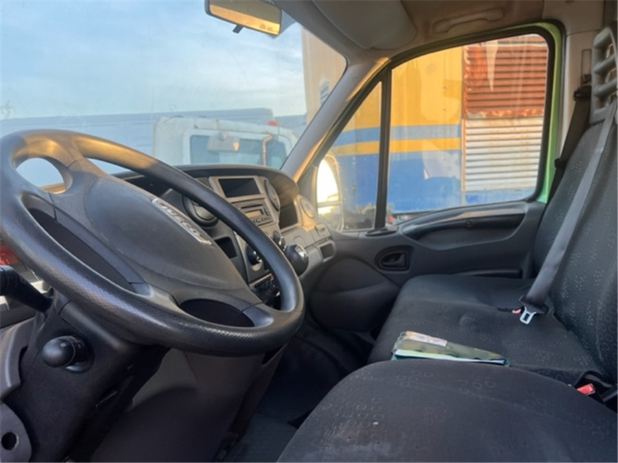 Iveco 35C17 - Komercauto: foto 3 Iveco 35C17 - Komercauto: foto 3