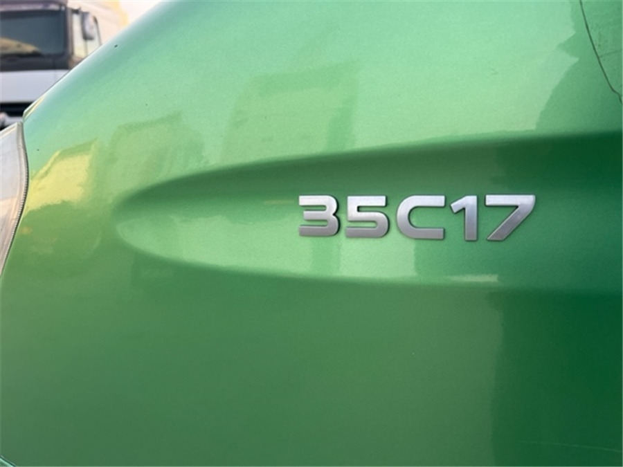 Iveco 35C17 - Komercauto: foto 5 Iveco 35C17 - Komercauto: foto 5