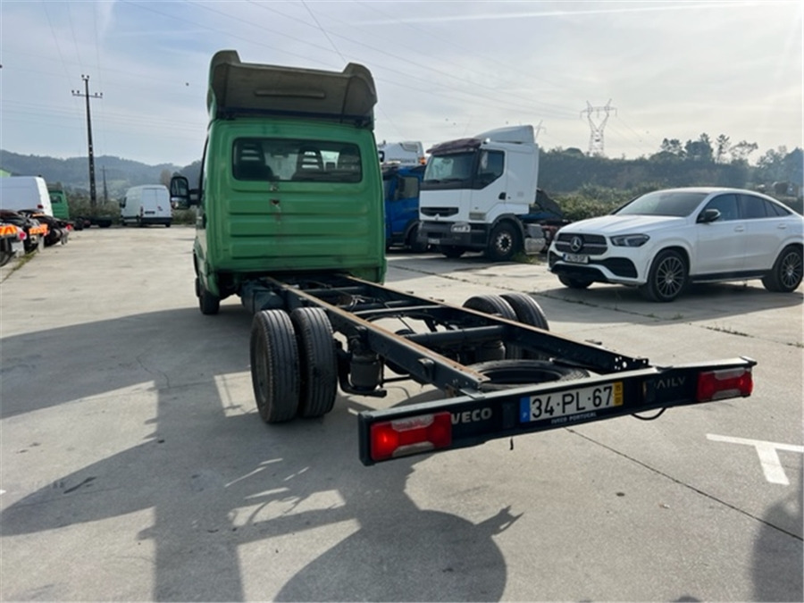 Iveco 35C17 - Komercauto: foto 4 Iveco 35C17 - Komercauto: foto 4
