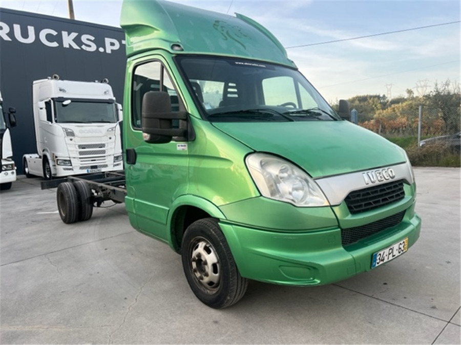Iveco 35C17 - Komercauto: foto 2 Iveco 35C17 - Komercauto: foto 2