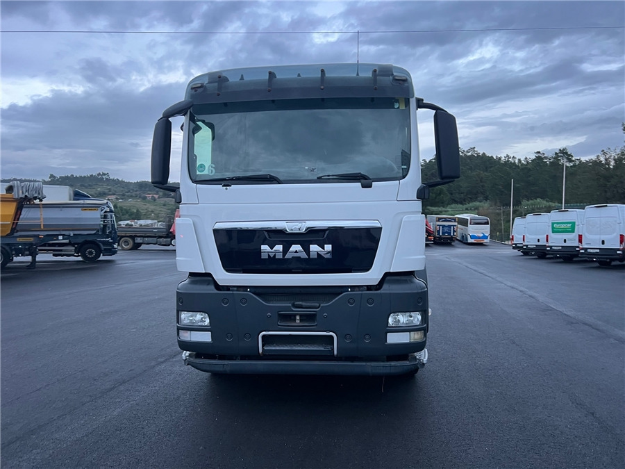 MAN TGS 28.360 BL E5 - Šasija kravas automašīna: foto 2 MAN TGS 28.360 BL E5 - Šasija kravas automašīna: foto 2