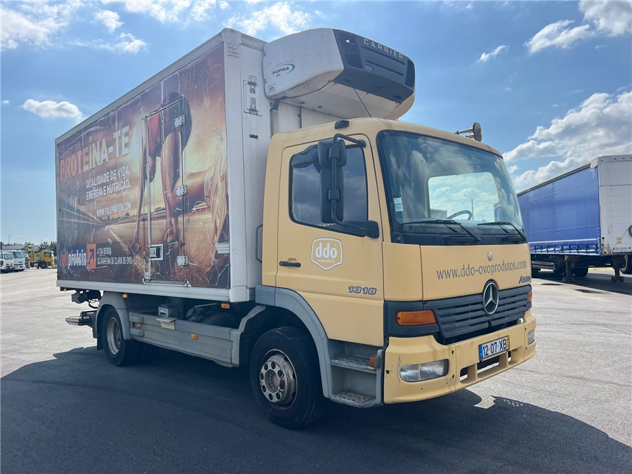 MERCEDES-BENZ 1318 - Kravas automašīna refrižerators: foto 3 MERCEDES-BENZ 1318 - Kravas automašīna refrižerators: foto 3