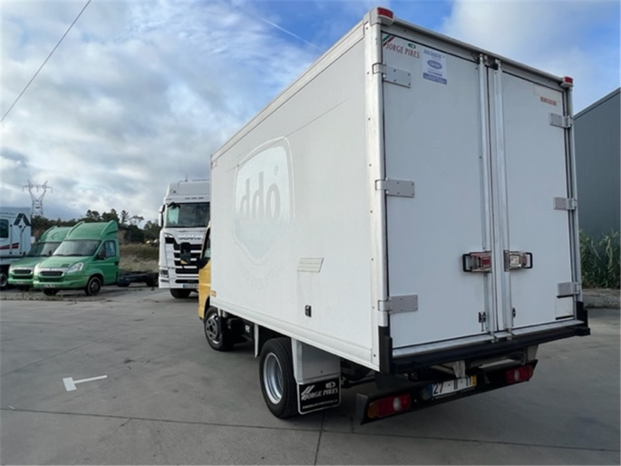 Mitsubishi Canter - Komercauto refrižerators: foto 4 Mitsubishi Canter - Komercauto refrižerators: foto 4