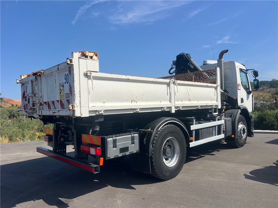 Renault C 320 P - Kravas automašīna pašizgāzējs: foto 5 Renault C 320 P - Kravas automašīna pašizgāzējs: foto 5