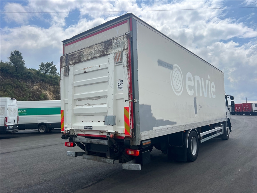 Renault D 19 - Kravas automašīna ar slēgto virsbūvi: foto 4 Renault D 19 - Kravas automašīna ar slēgto virsbūvi: foto 4