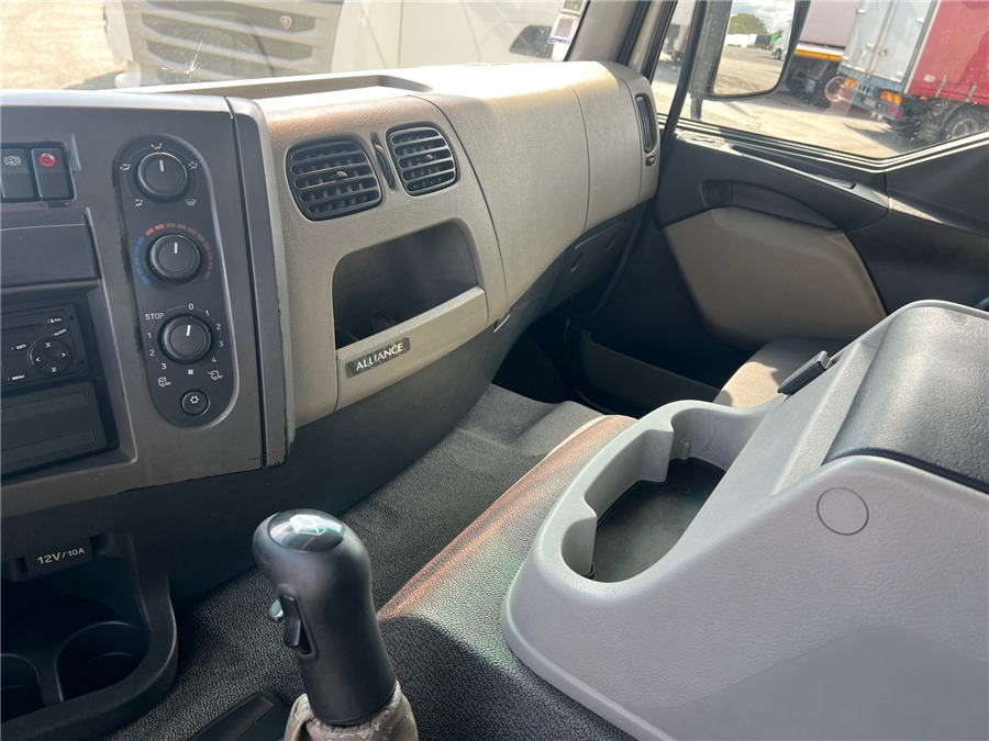 Kravas automašīna ar tentu Renault PREMIUM 370: foto 12