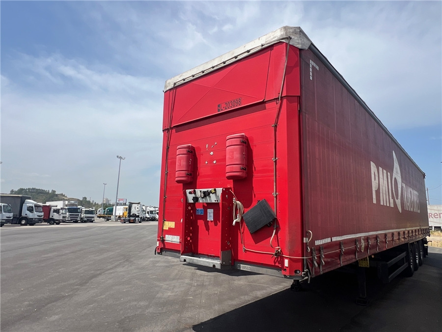 SCHMITZ CARGOBULL SCB-S3T TETO ELEVAR - Tenta puspiekabe: foto 1 SCHMITZ CARGOBULL SCB-S3T TETO ELEVAR - Tenta puspiekabe: foto 1