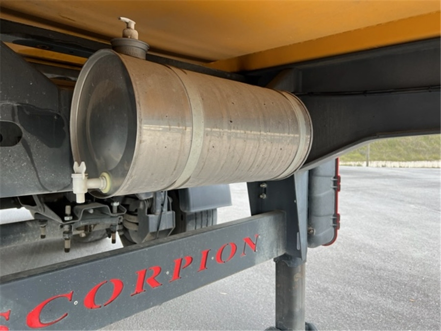 Puspiekabe pašizgāzējs Scorpion: foto 7 Puspiekabe pašizgāzējs Scorpion: foto 7