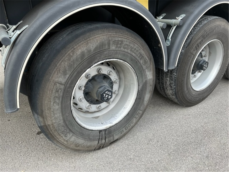 Puspiekabe pašizgāzējs Scorpion: foto 10 Puspiekabe pašizgāzējs Scorpion: foto 10