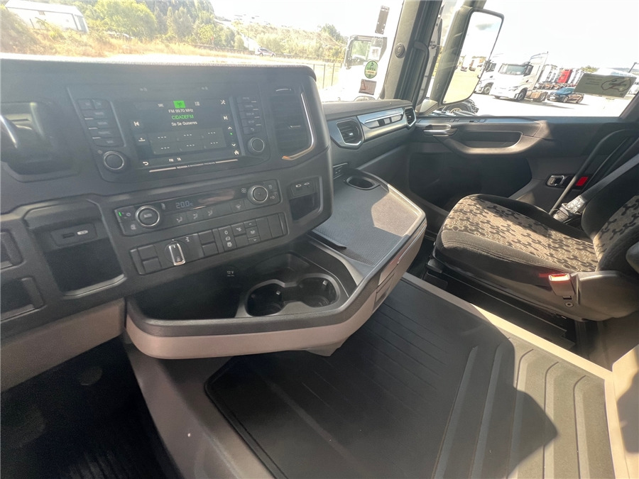Vilcējs Scania R450: foto 20
