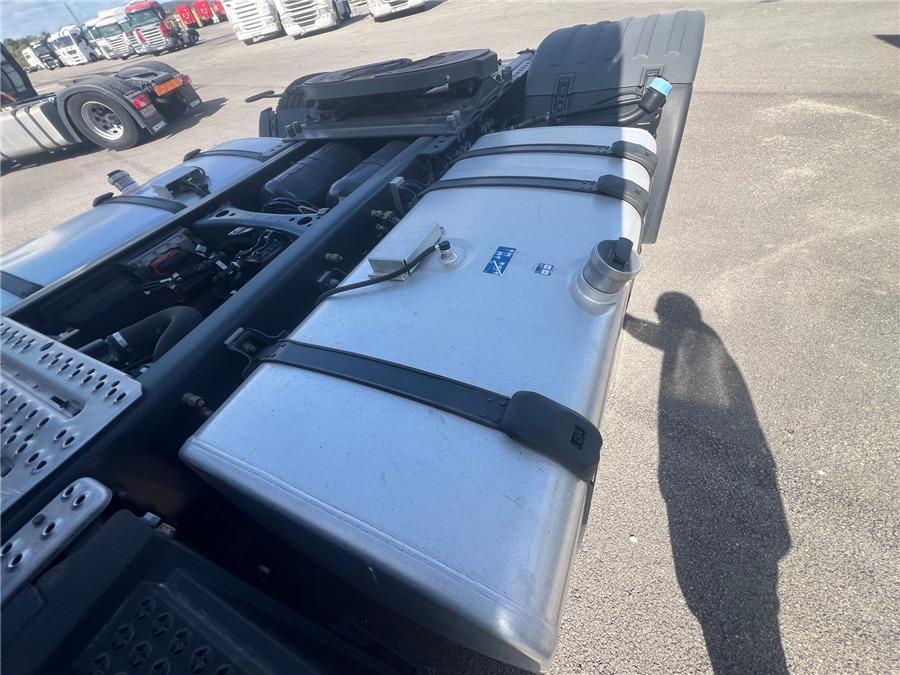 Vilcējs Scania R450: foto 11